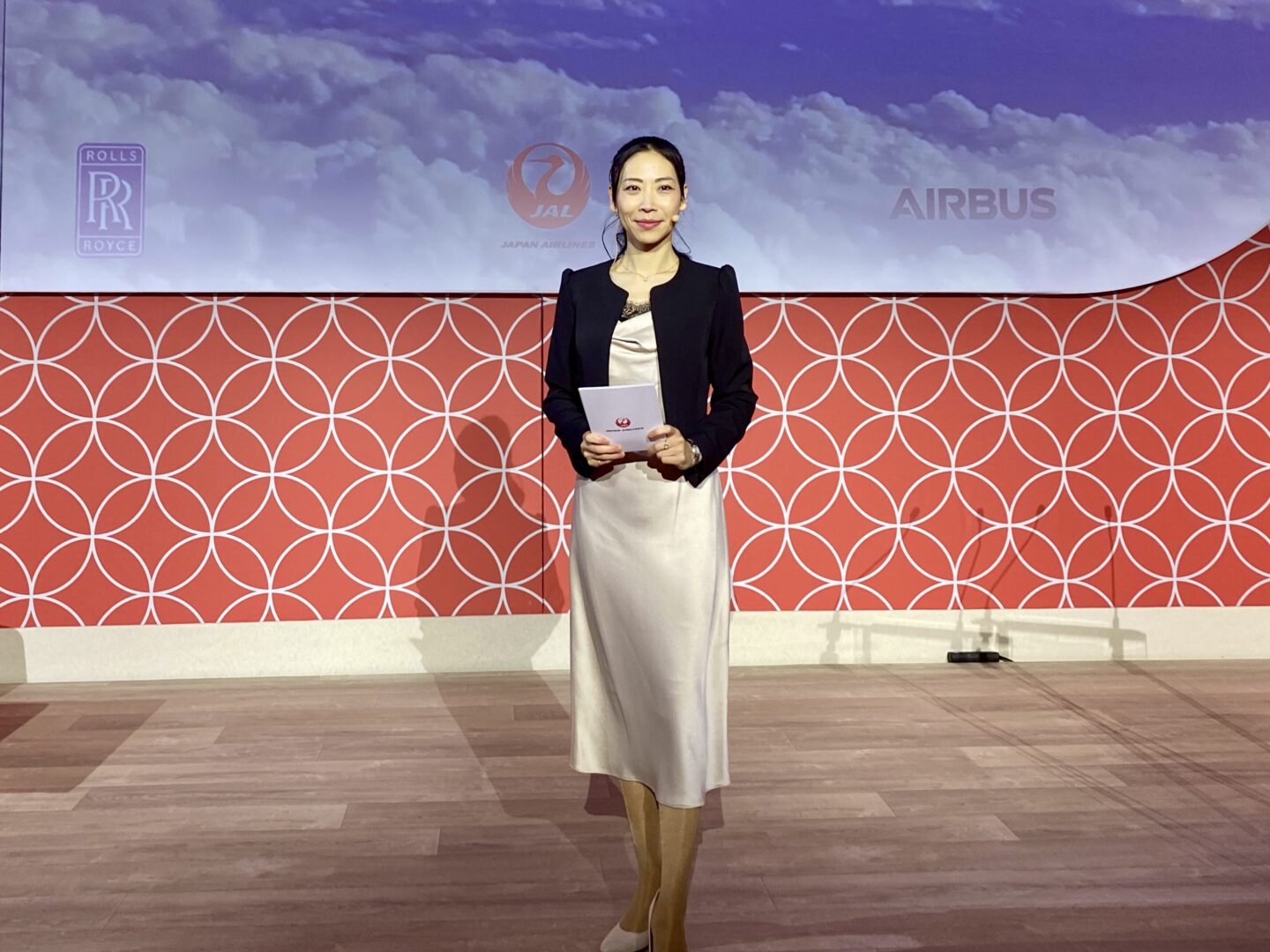 Bilingual MC Yuko Suzuki