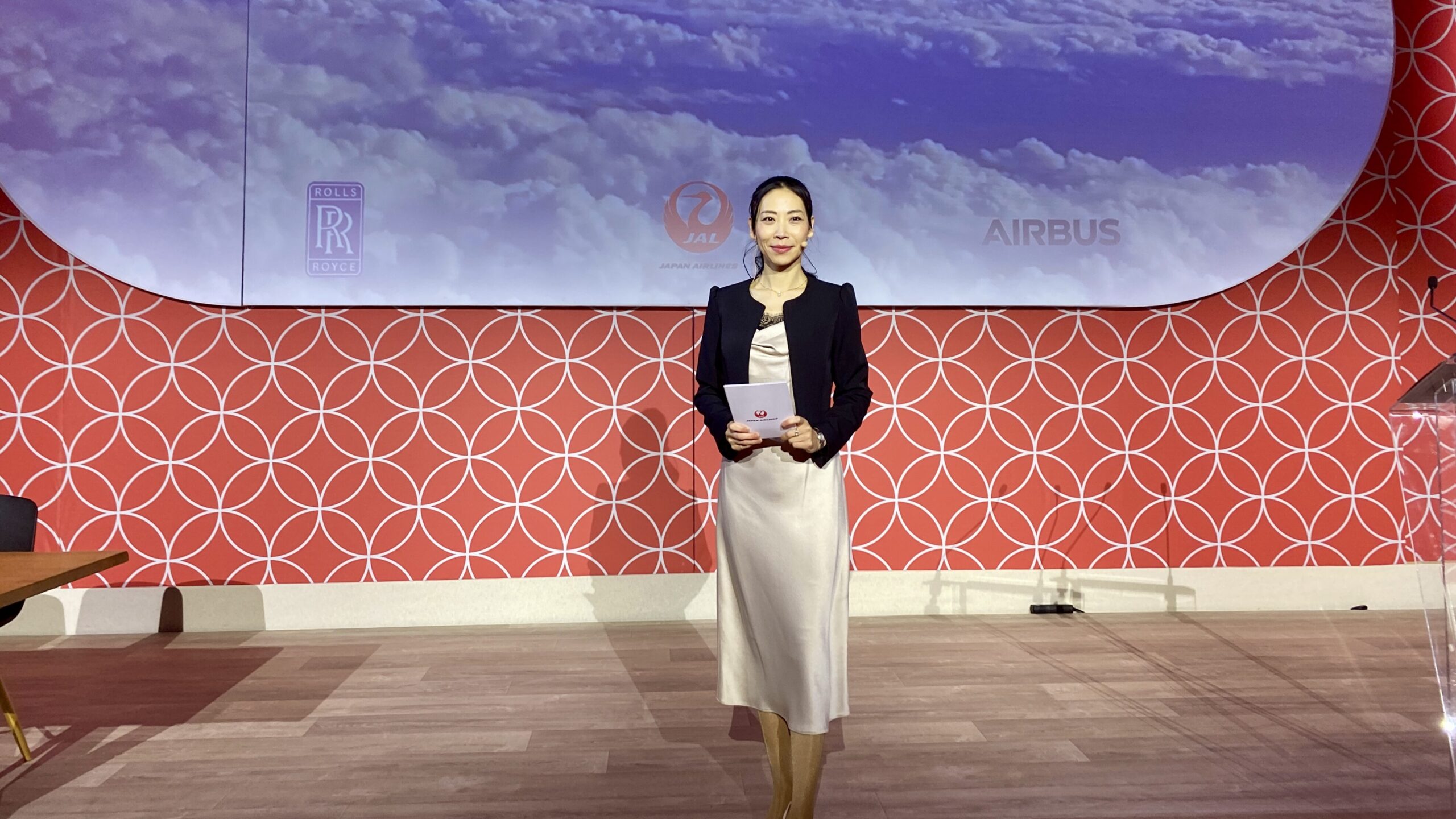 Bilingual MC Yuko Suzuki